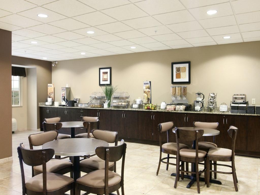 Microtel Inn & Suites Mansfield Pa Restaurant billede
